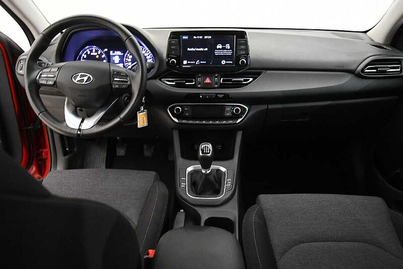 Hyundai i30 1.0 TGDI Klass LR 48V 120